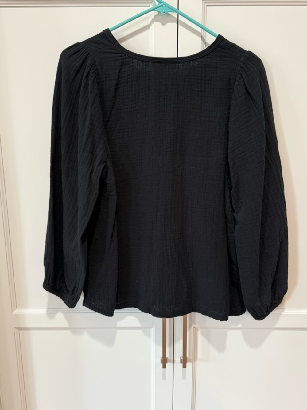 Universal Thread Black Long Sleeve Peasant Top - Picture 2 of 5